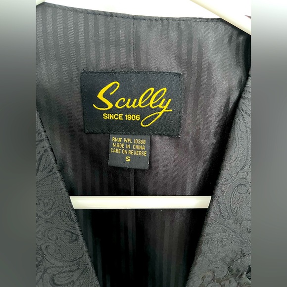 Men’s Formal Vest - Picture 3 of 3